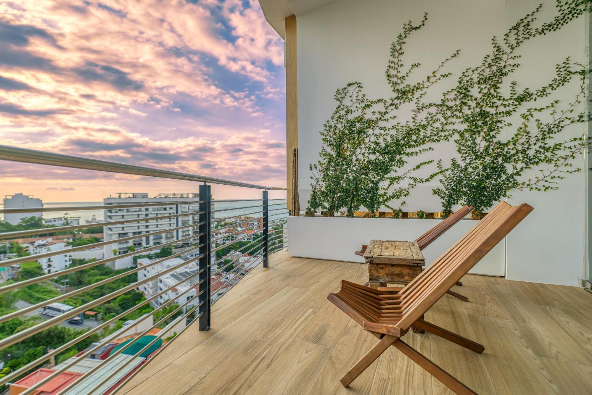 Maxwell Residences Romantic Zone Puerto Vallarta Exterior photo