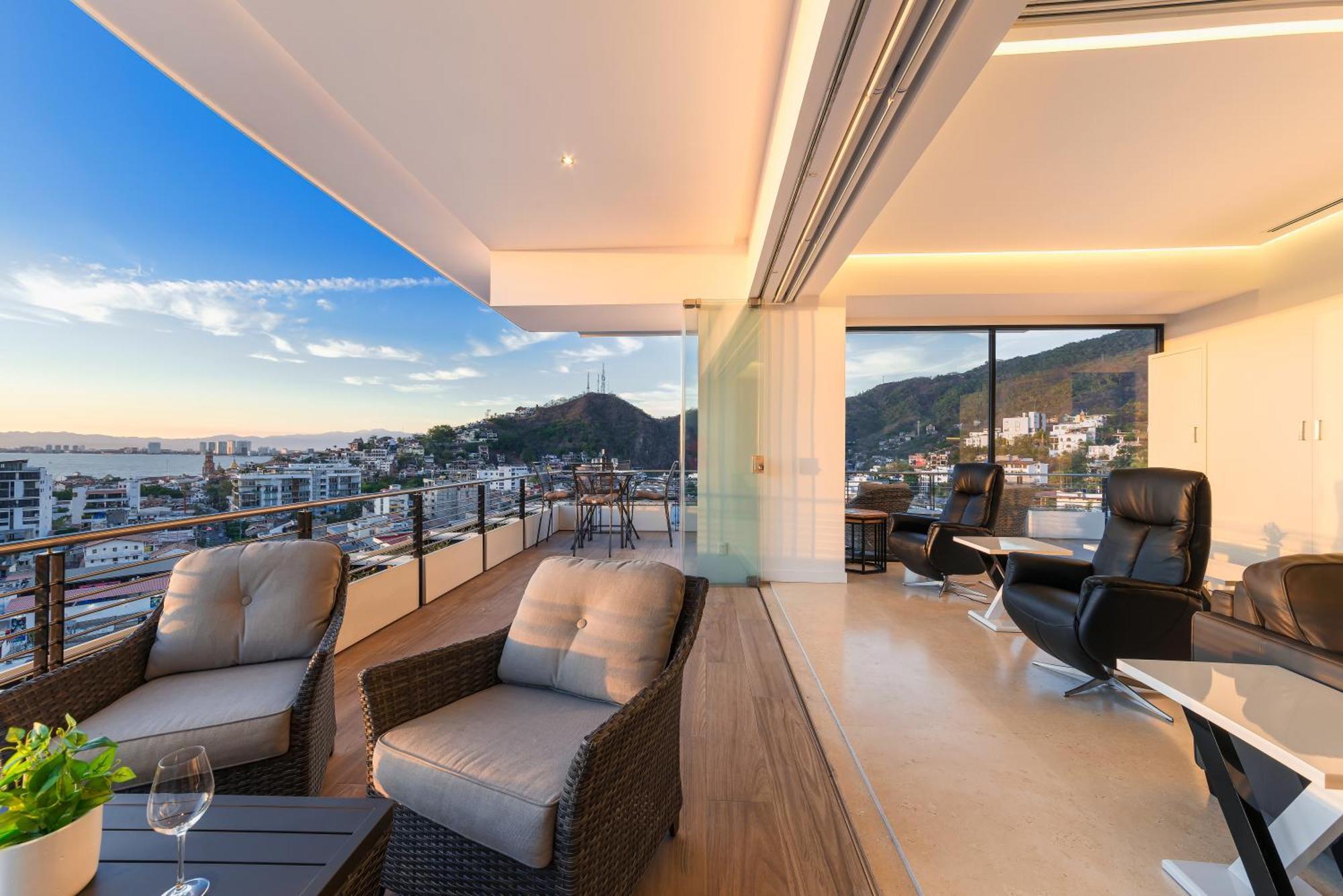 Maxwell Residences Romantic Zone Puerto Vallarta Exterior photo