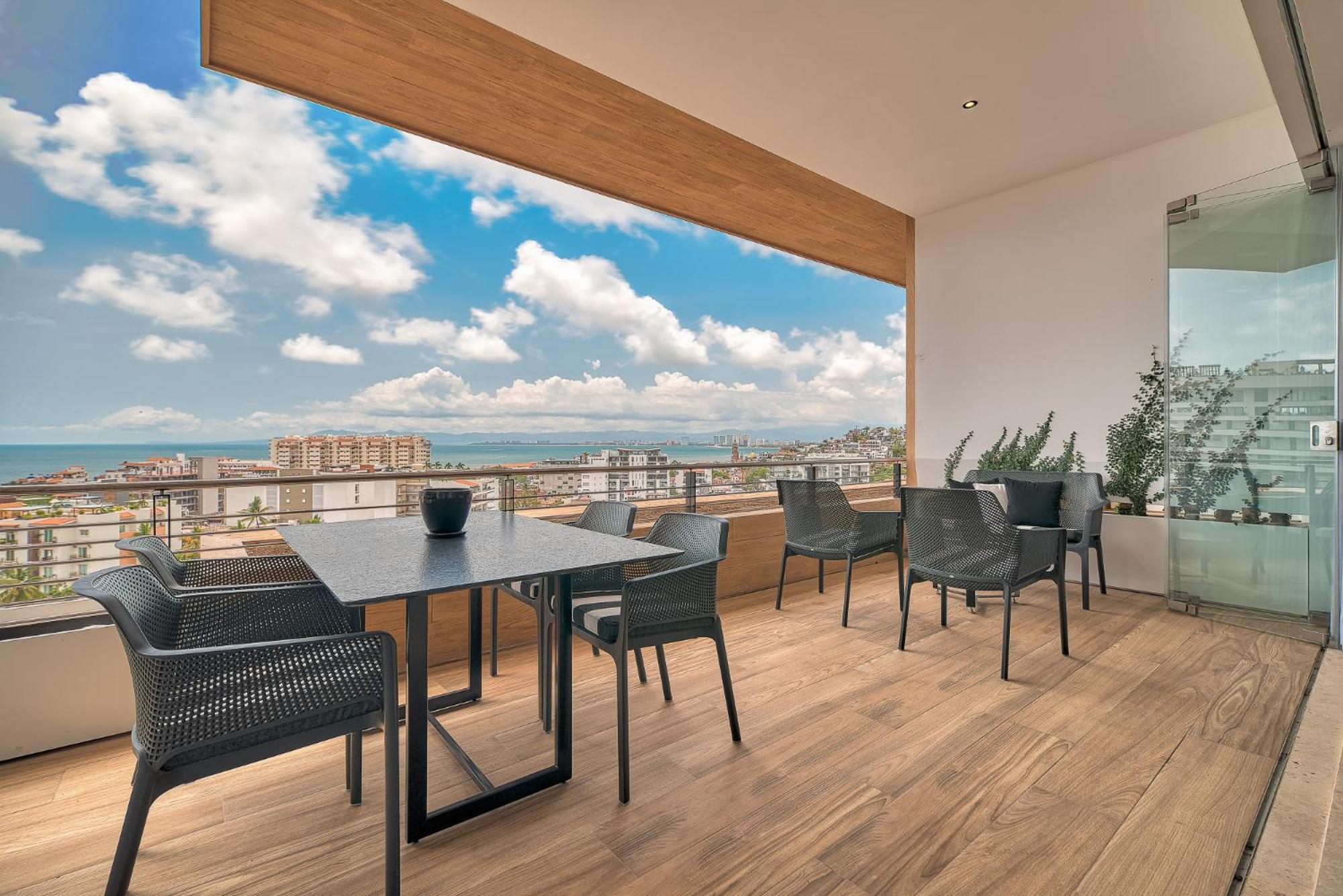 Maxwell Residences Romantic Zone Puerto Vallarta Exterior photo